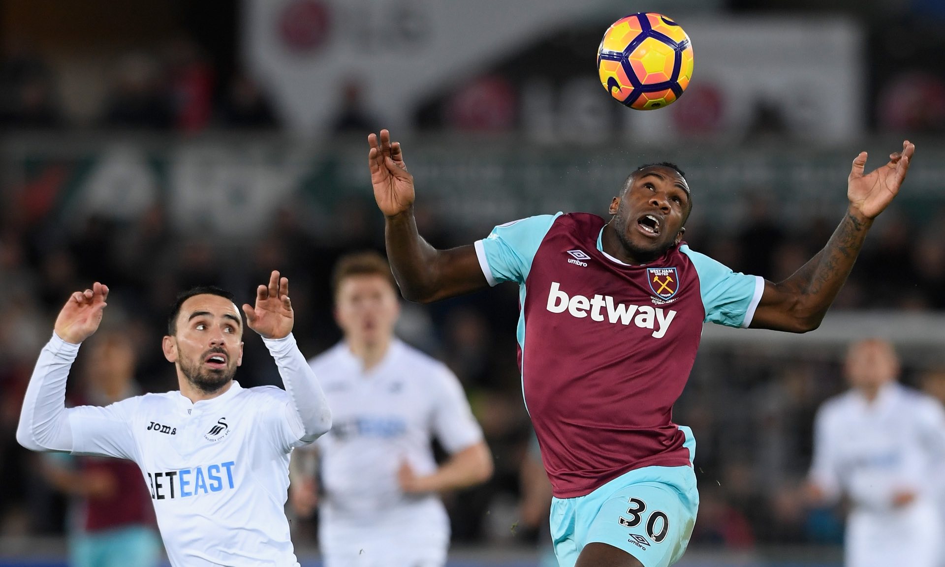 的中前场球 的中前场球